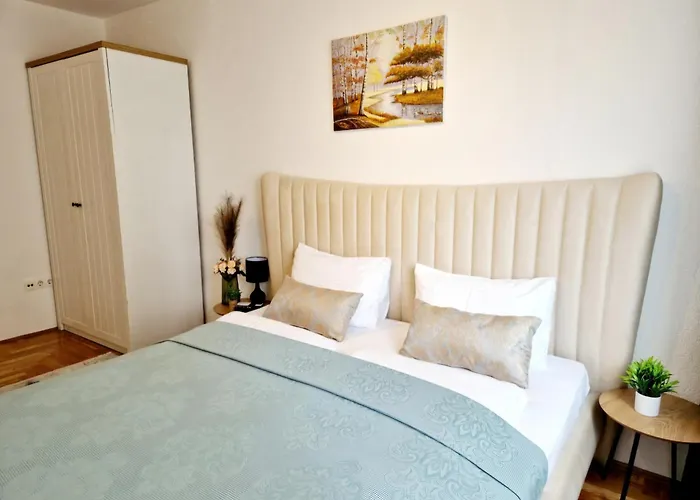 Apartment Pacifik Lux & Private Garage